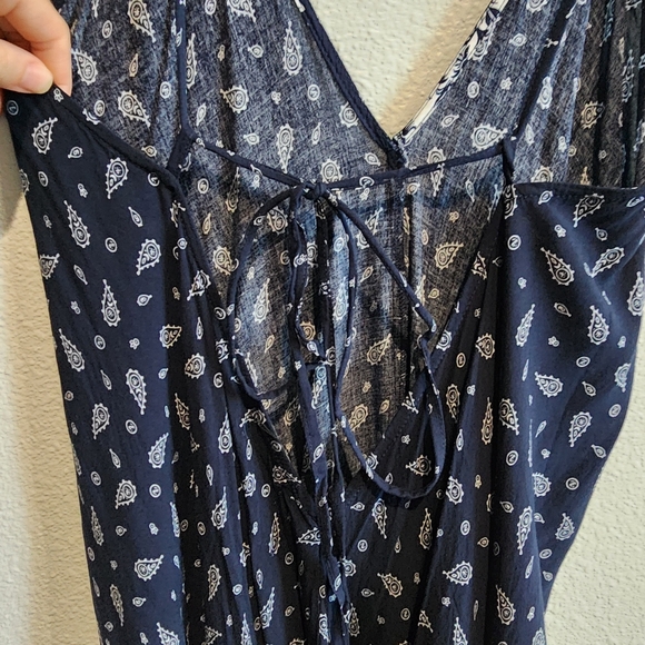 Flowy Summer Dress - Picture 3 of 3